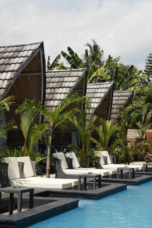 Hotel Copacabana Gili Air Exterior foto
